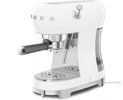 Рожковая кофеварка Smeg ECF02WHEU