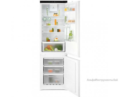 Холодильник Electrolux E7TNGE18S